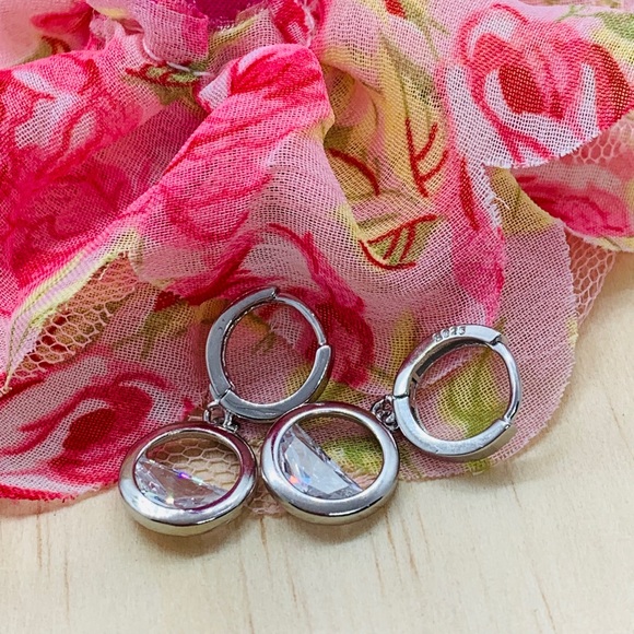🌟 Sterling Silver 925, Crystal Earrings Huggie Hoop - Picture 4 of 5